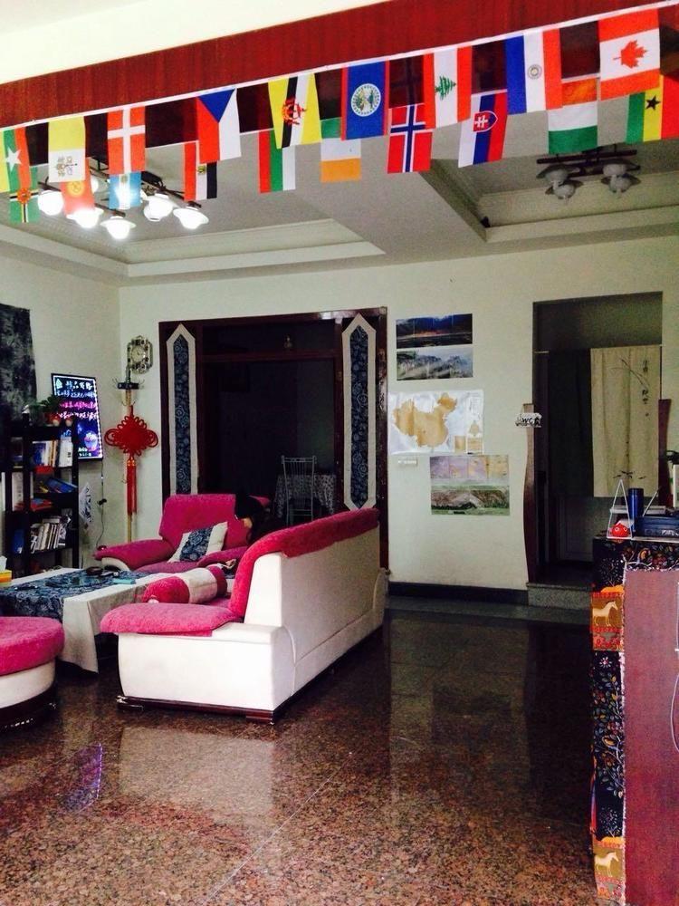 Chengdu Bling Bling Hostel Supoqiao Dış mekan fotoğraf